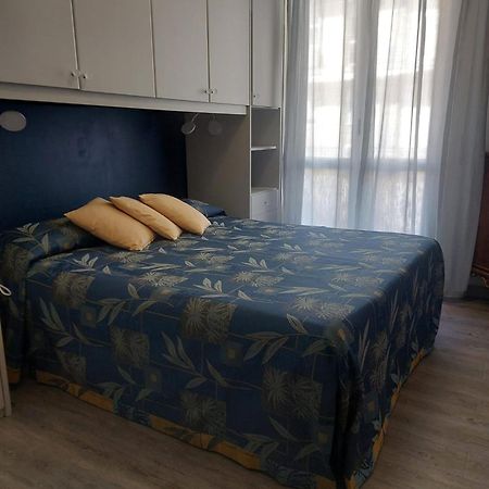 Vr Albenga Apartment Luaran gambar