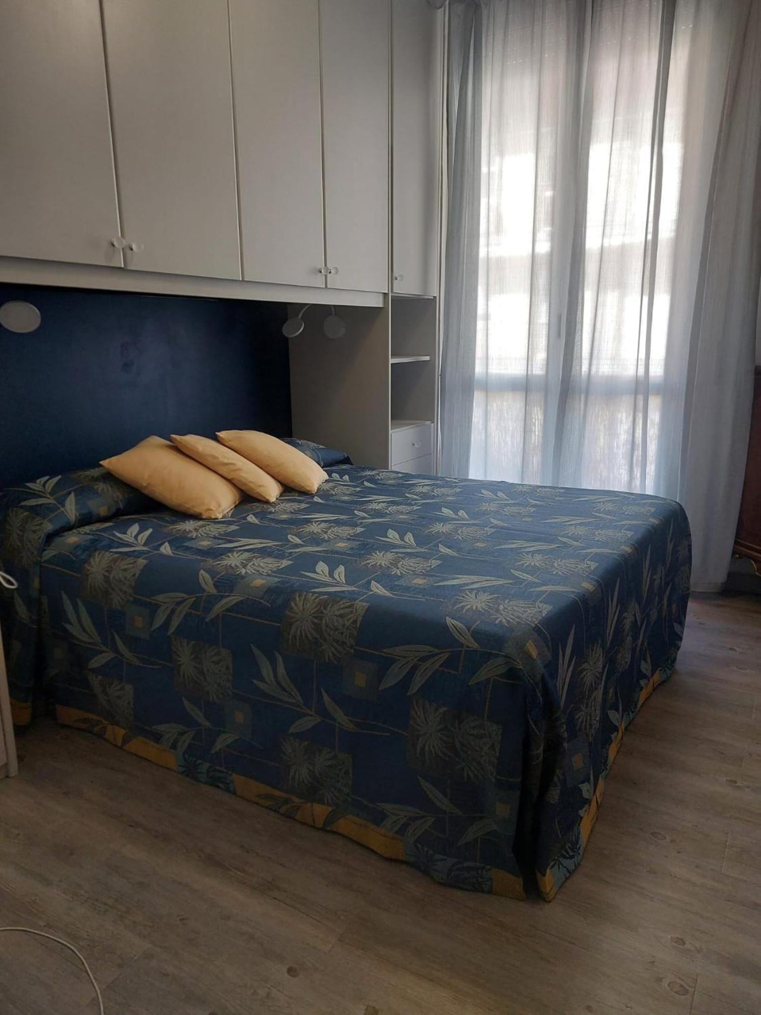 Vr Albenga Apartment Luaran gambar