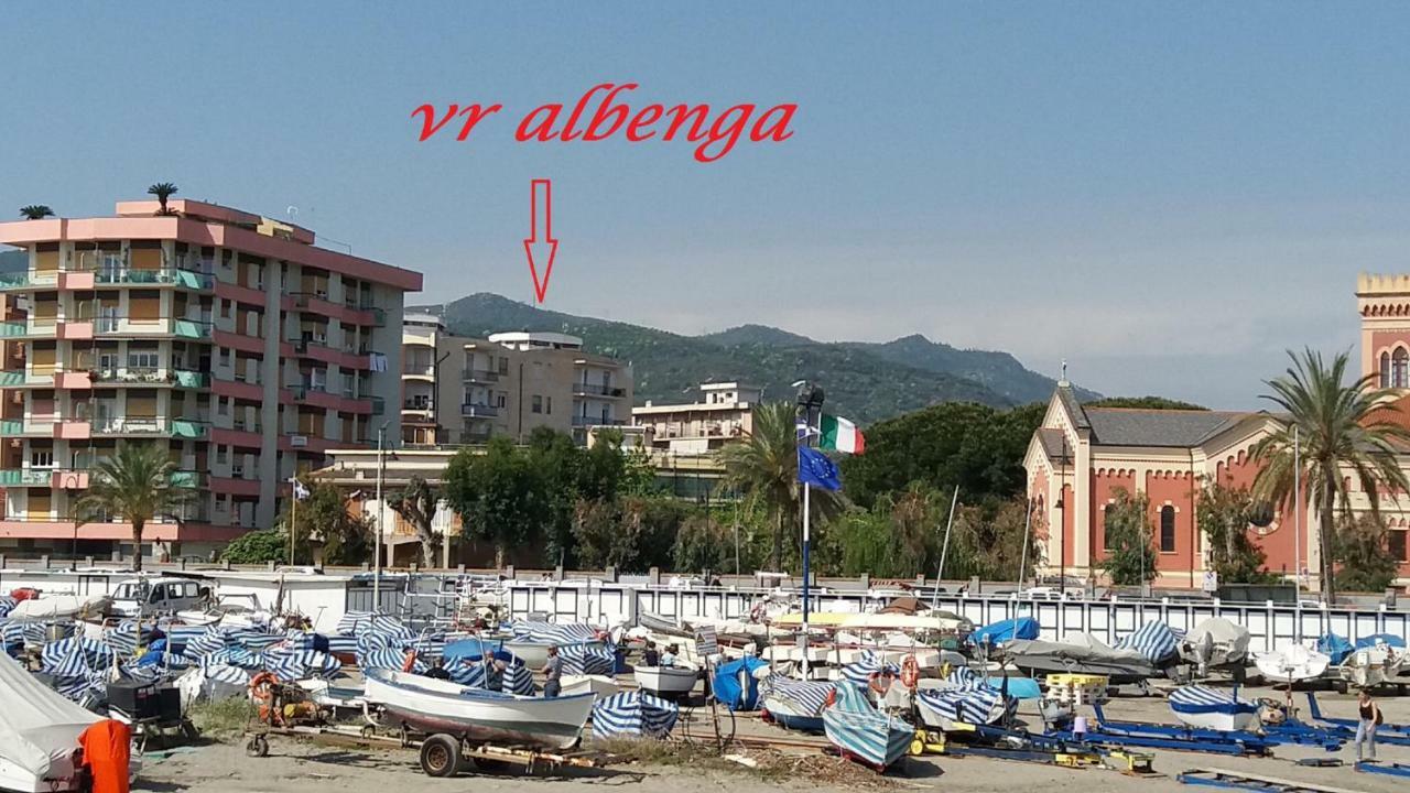 Vr Albenga Apartment Luaran gambar